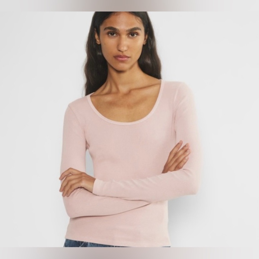 Aritzia Homestretch Scoopneck Long Sleeve